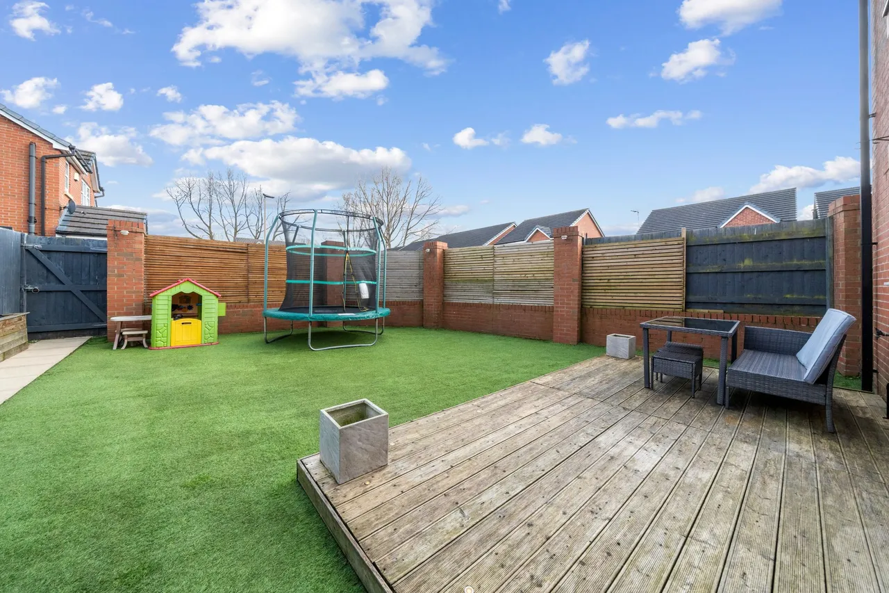 St. Nathaniels Close, Platt Bridge, Wigan, Wigan, WN2 3FT, photo 21