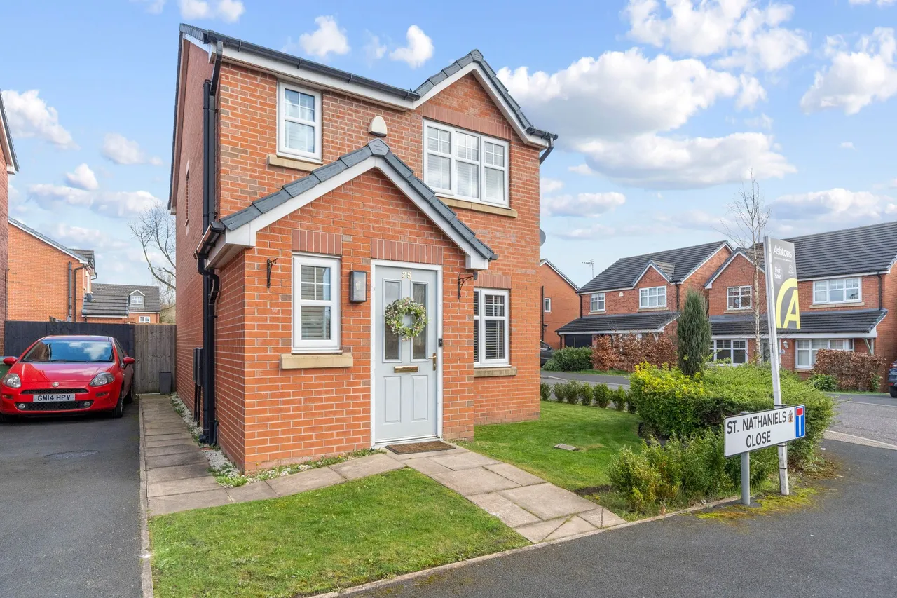 St. Nathaniels Close, Platt Bridge, Wigan, Wigan, WN2 3FT, photo 5