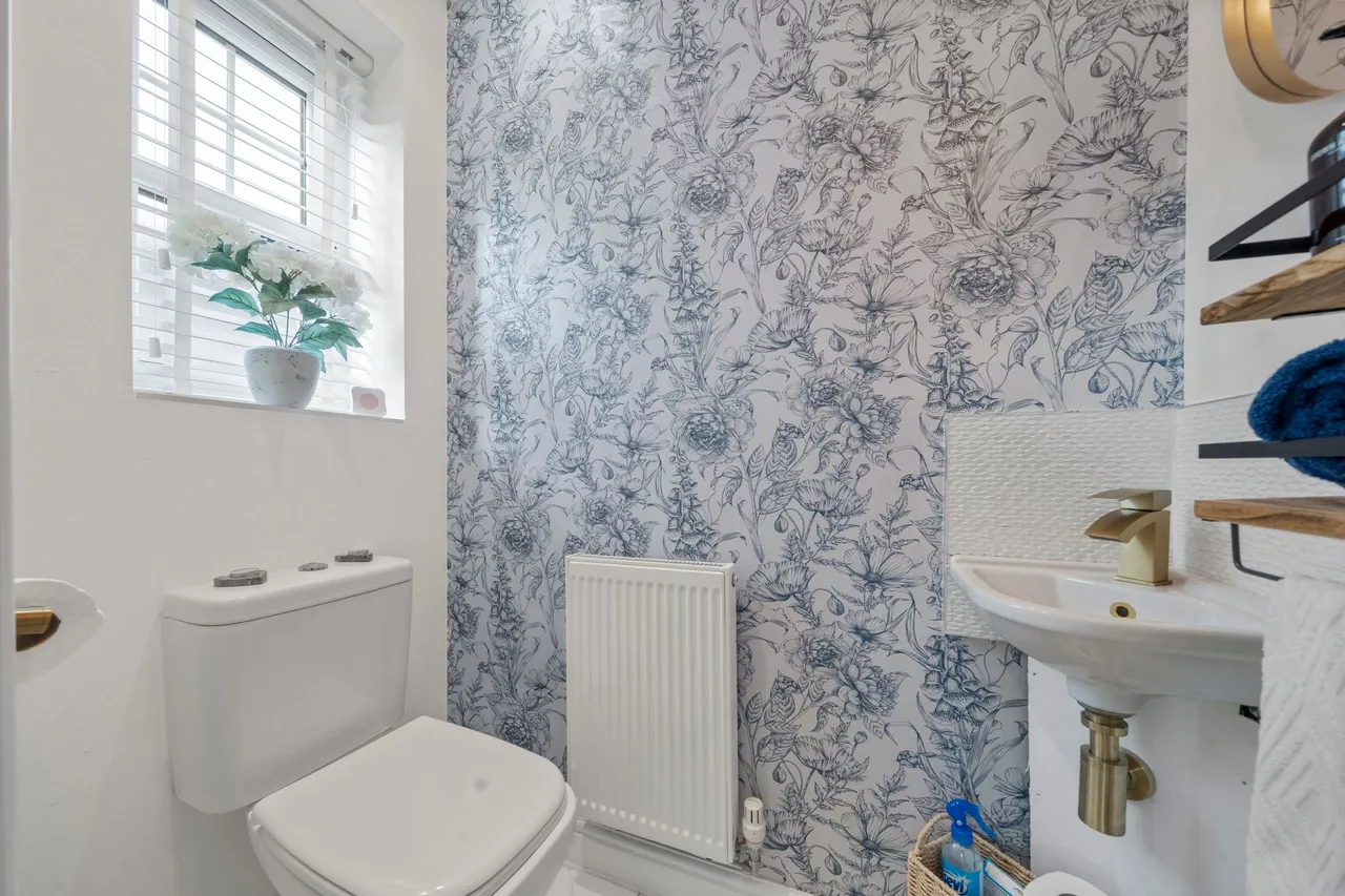 St. Nathaniels Close, Platt Bridge, Wigan, Wigan, WN2 3FT, photo 11