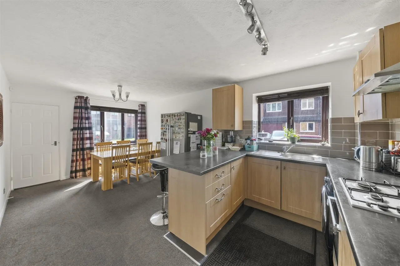 Jessop Avenue, Southall, photo 9