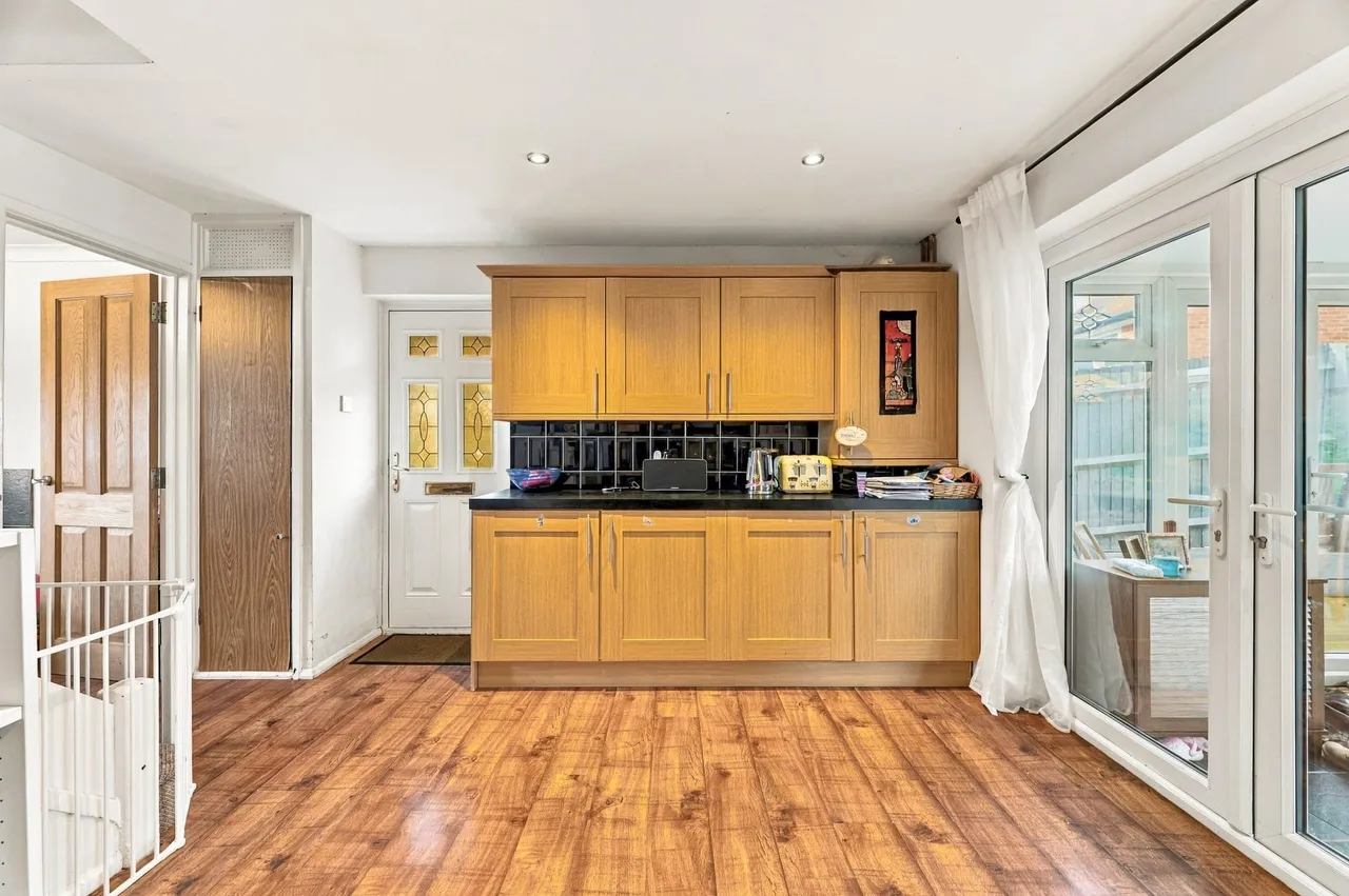 Christie Close, Newport Pagnell, MK16, photo 6