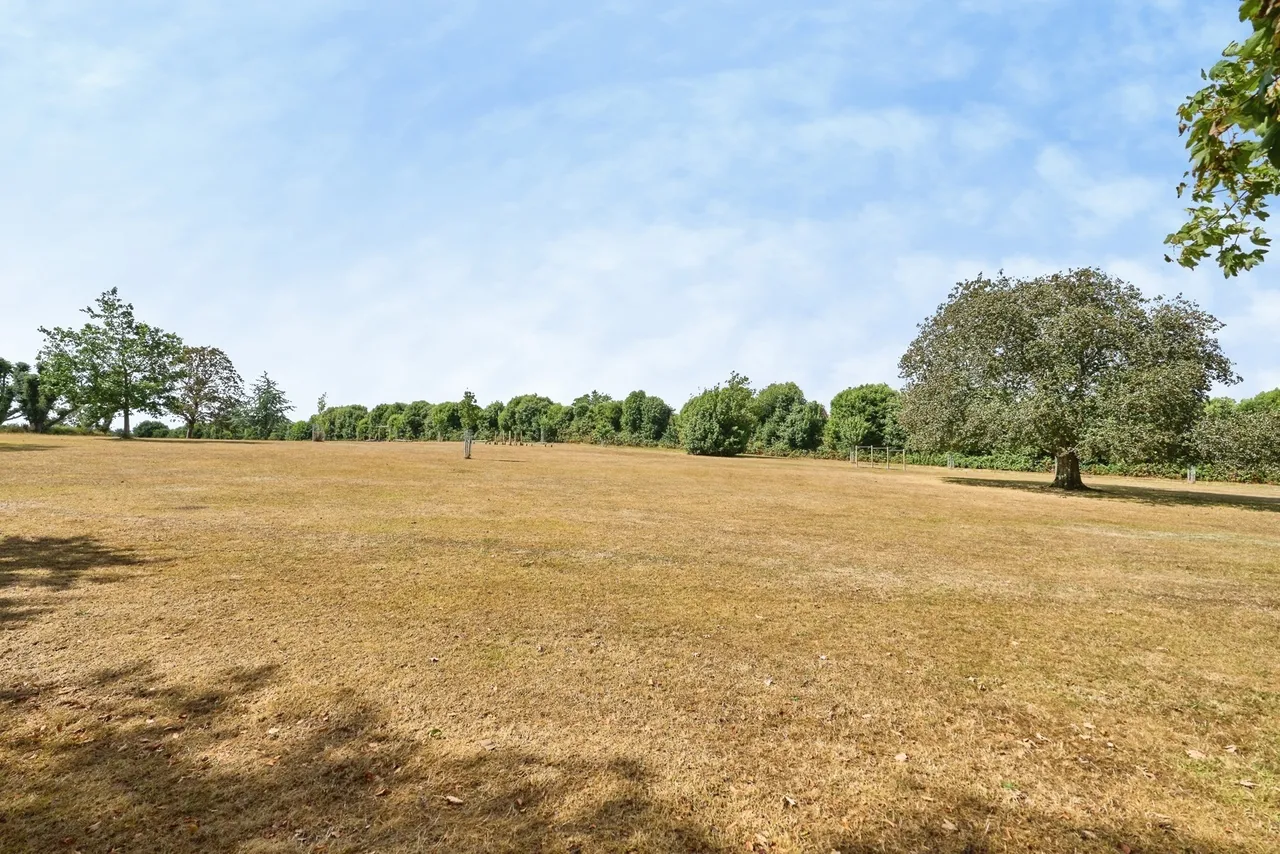 Elmbank Gardens, Sandown, PO36, photo 44