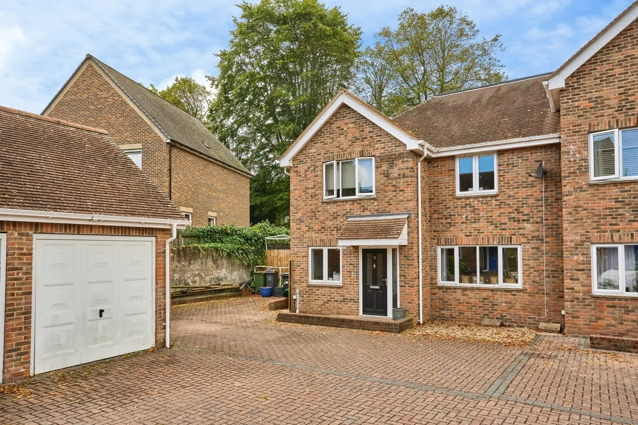 Elmbank Gardens, Sandown, PO36, photo 47