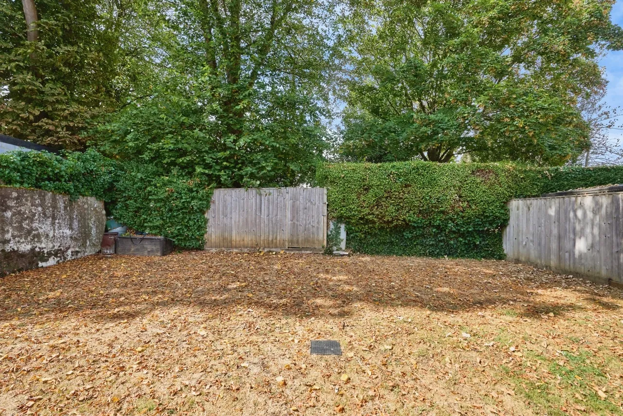 Elmbank Gardens, Sandown, PO36, photo 64