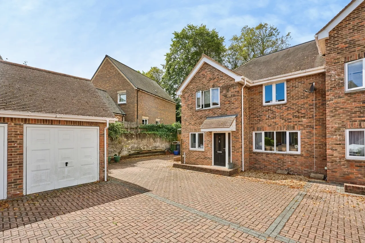Elmbank Gardens, Sandown, PO36, photo 45