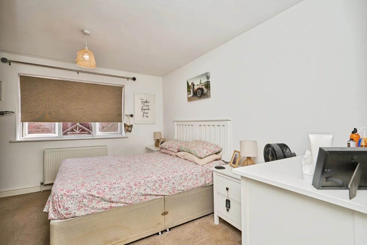Elmbank Gardens, Sandown, PO36, photo 22