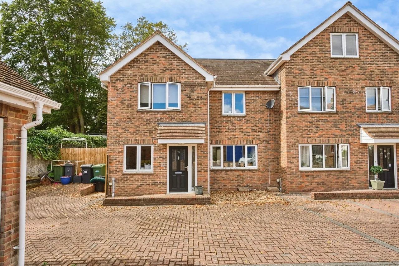 Elmbank Gardens, Sandown, PO36, photo 27