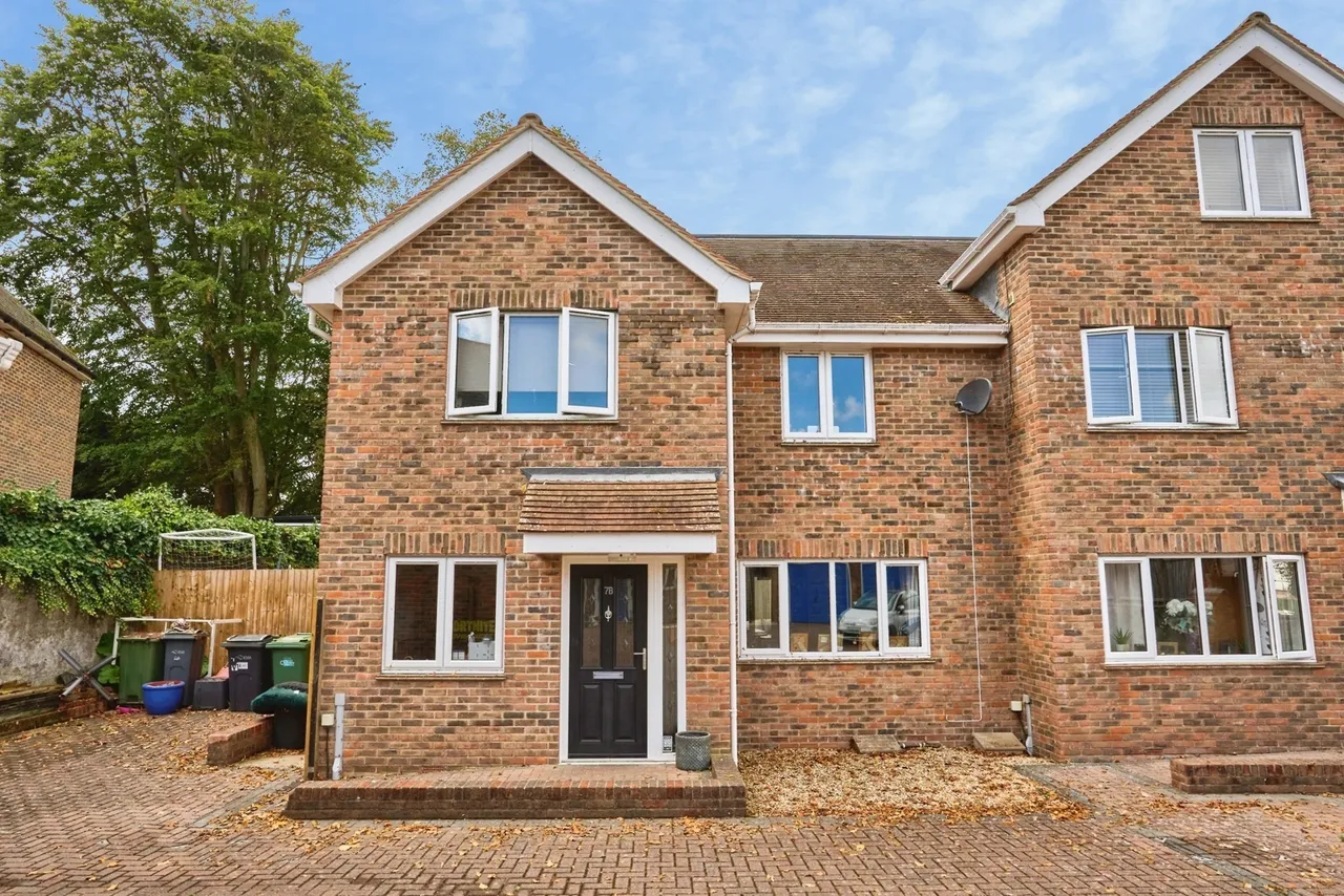 Elmbank Gardens, Sandown, PO36, photo 28