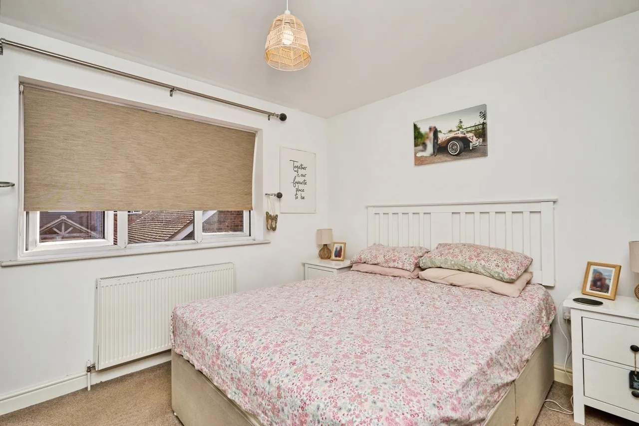 Elmbank Gardens, Sandown, PO36, photo 17