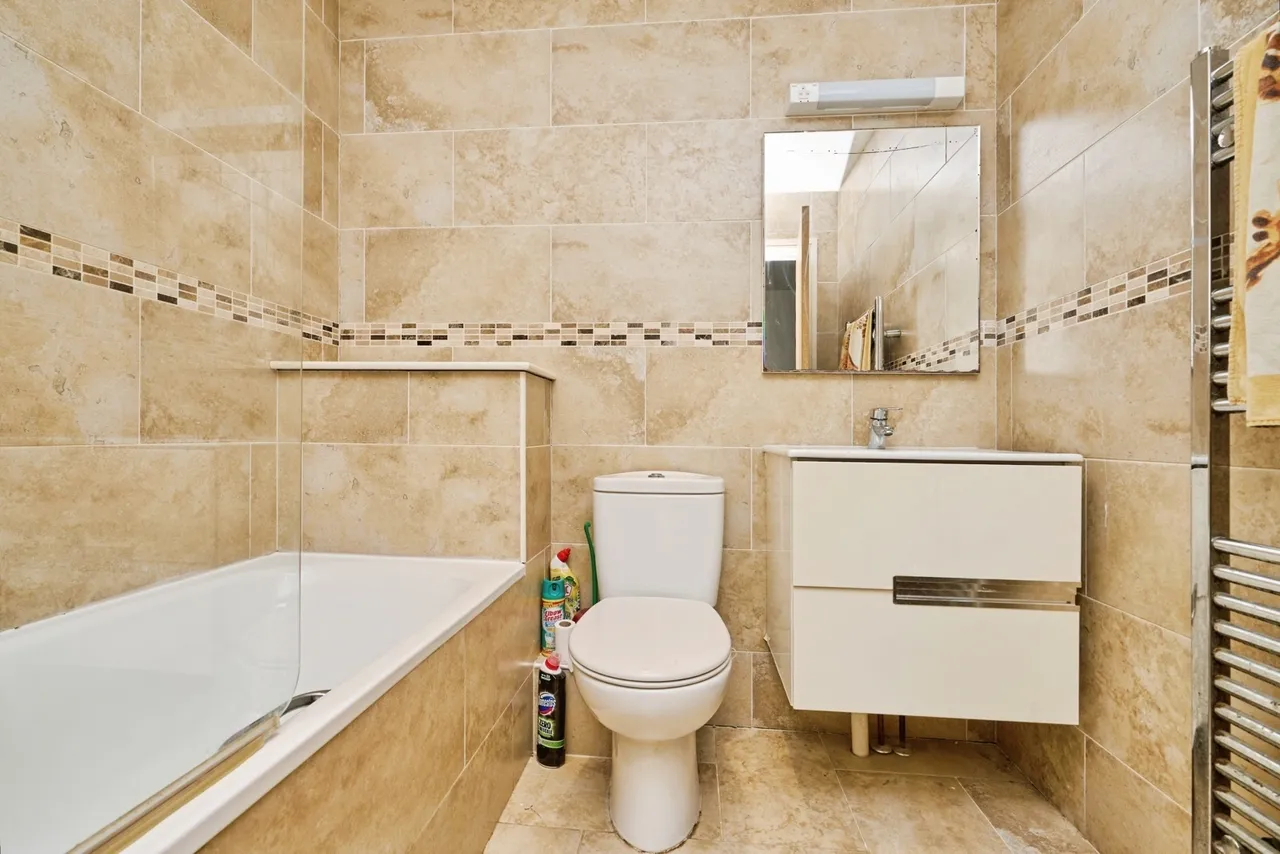 Elmbank Gardens, Sandown, PO36, photo 50