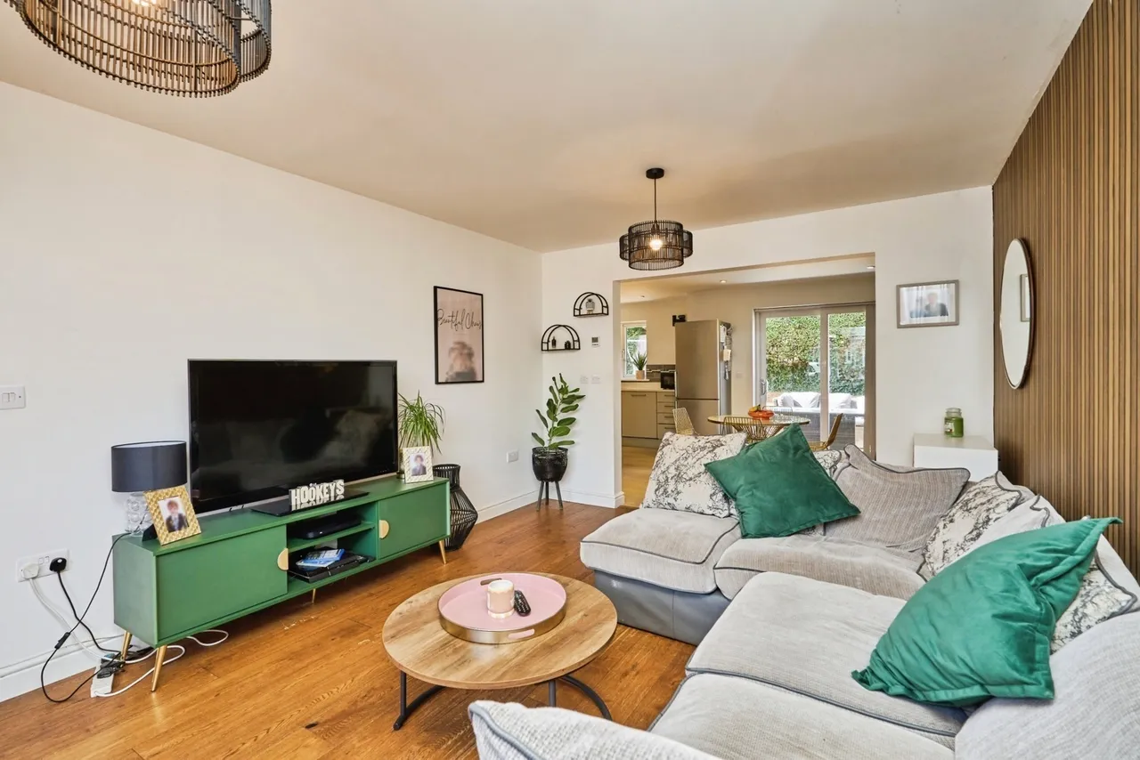 Elmbank Gardens, Sandown, PO36, photo 33