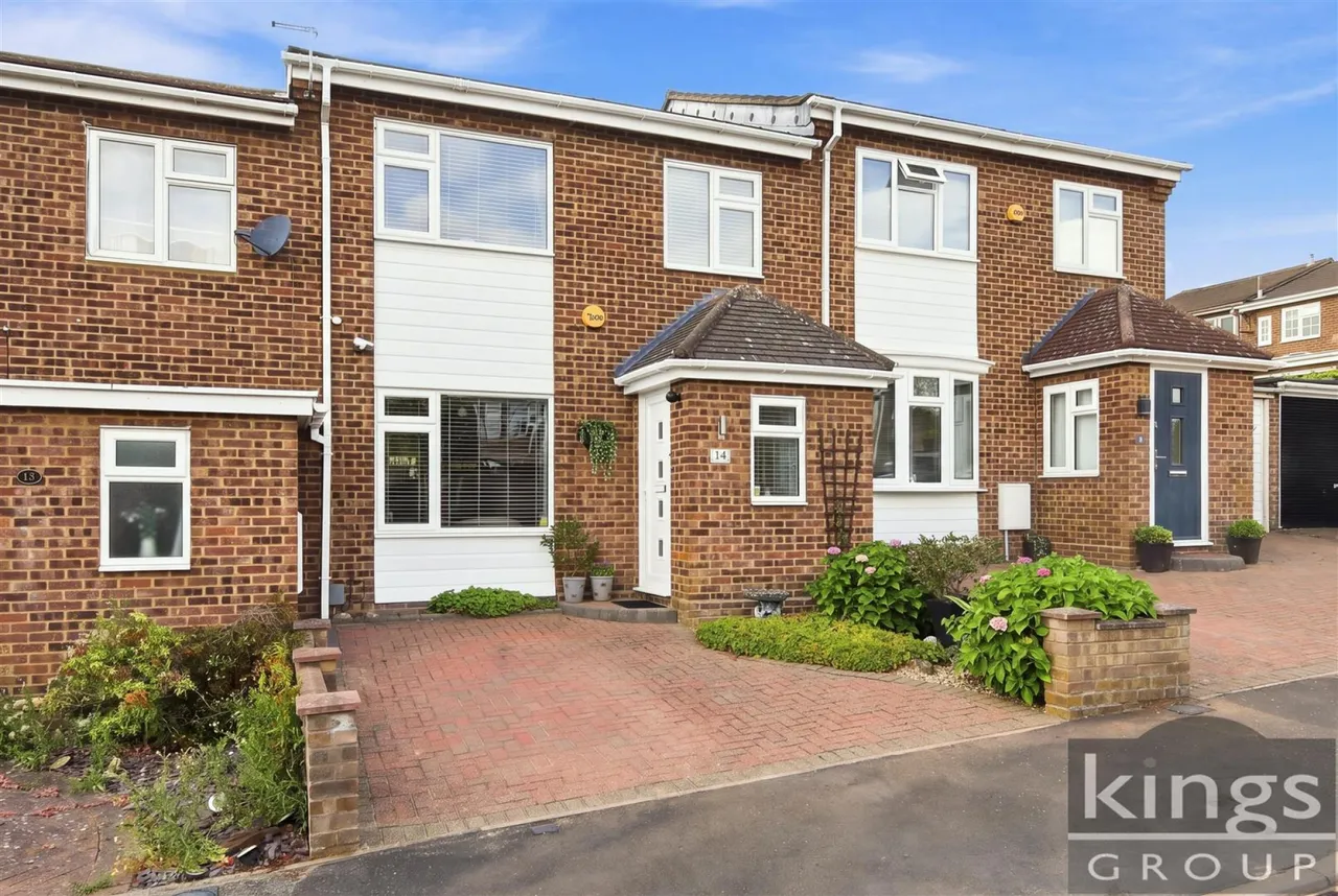 3 bed house for sale, Perriors Close, Cheshunt