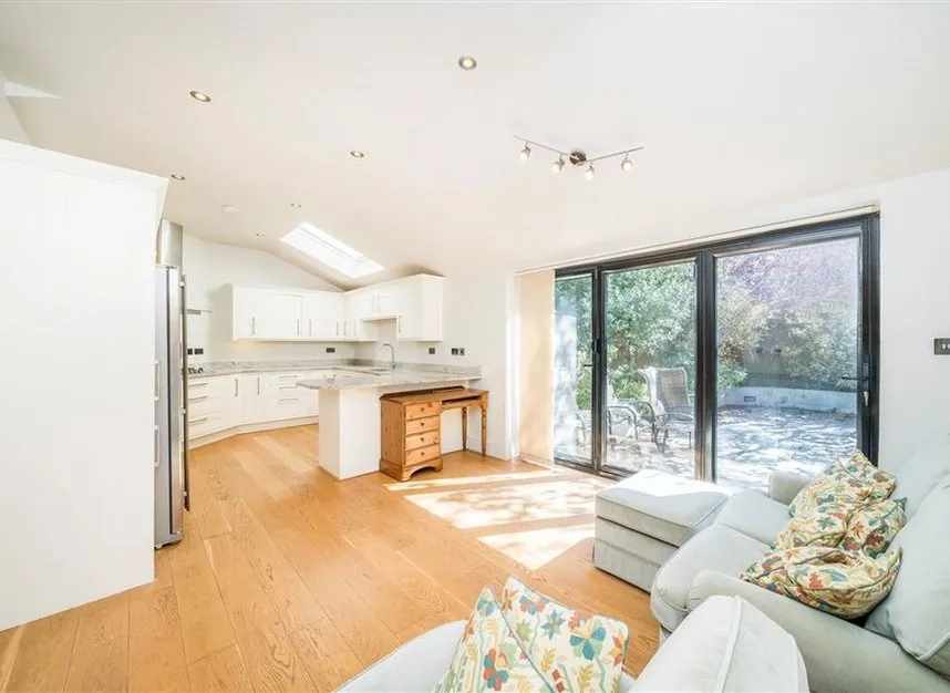 Anlaby Road, Teddington, TW11, photo 3