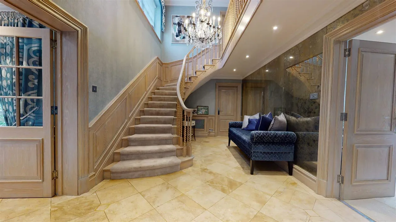 Avey Lane, High Beech, Loughton, photo 10