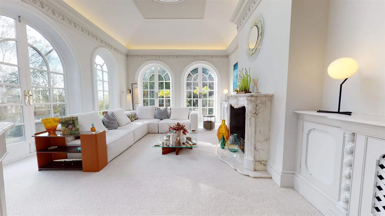 Avey Lane, High Beech, Loughton, photo 5