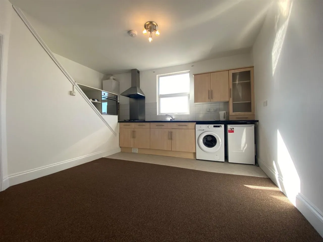 Pylle Hill Crescent, Bristol, BS3, photo 2