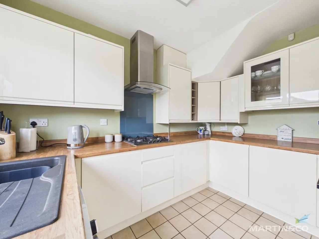 Moreton, Wirral, CH46, photo 13