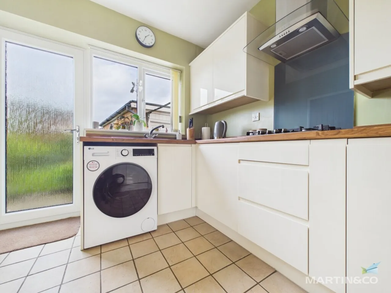 Moreton, Wirral, CH46, photo 16