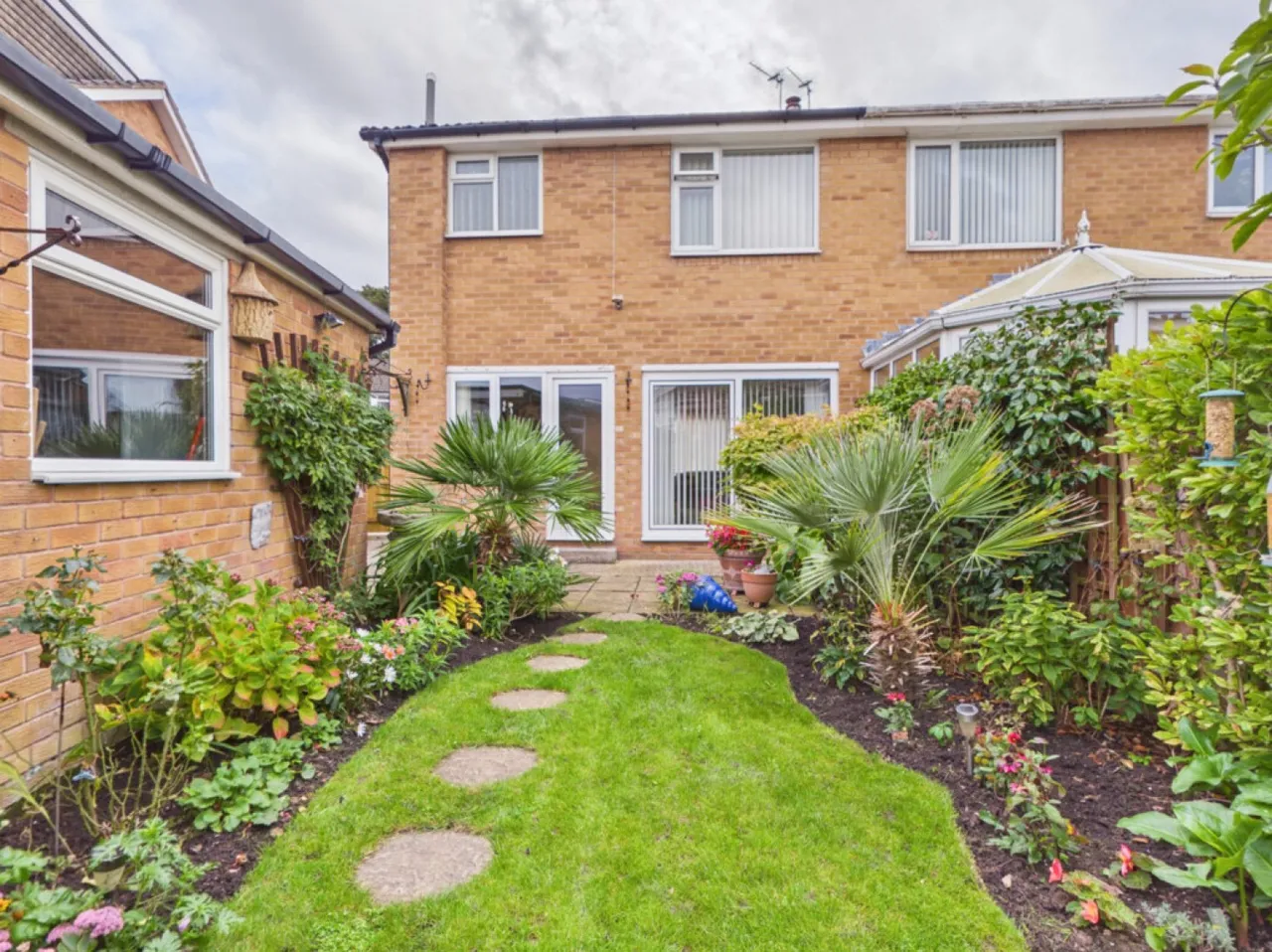 Moreton, Wirral, CH46, photo 33