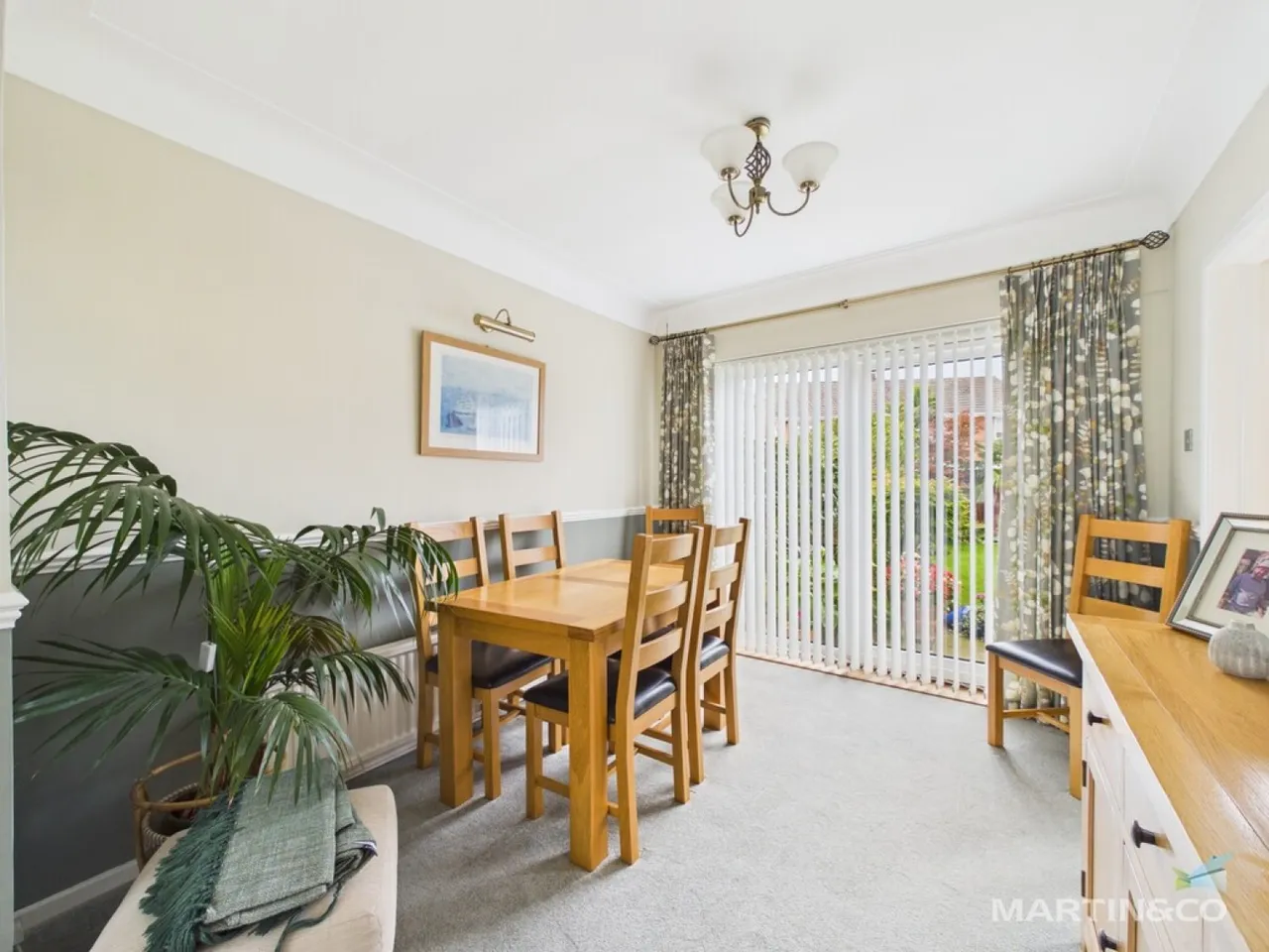 Moreton, Wirral, CH46, photo 7