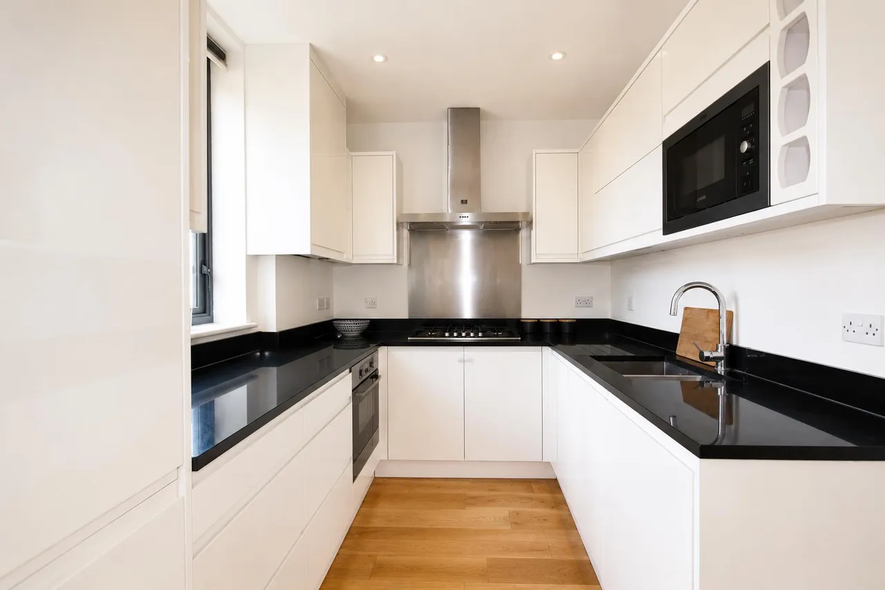 Alton Road, London, SW15, photo 7