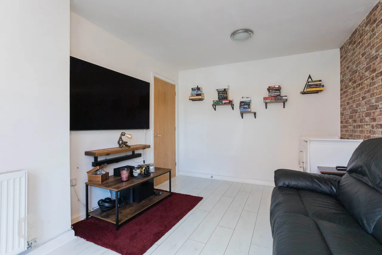 2B Benson Street, Bury, BL9 7EP, photo 5