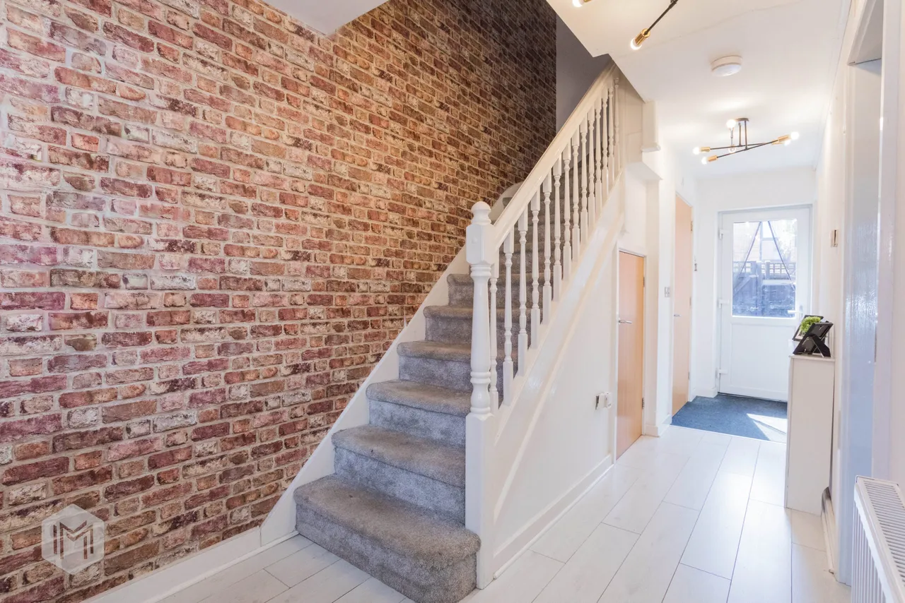 2B Benson Street, Bury, BL9 7EP, photo 7