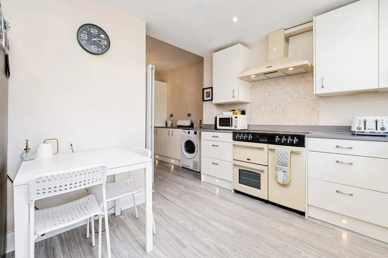 Dorrington Gardens, Hornchurch, RM12, photo 14