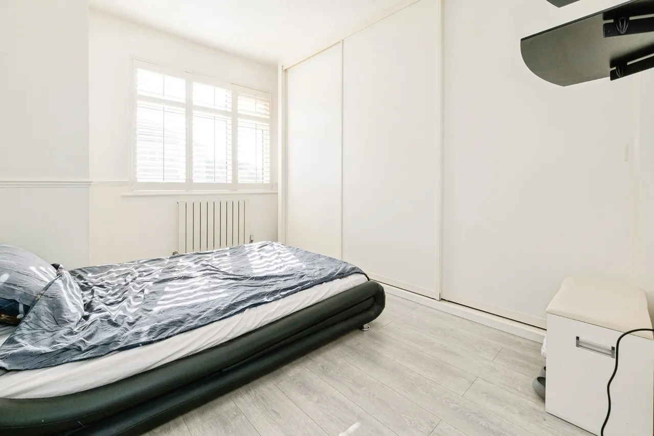 Dorrington Gardens, Hornchurch, RM12, photo 20