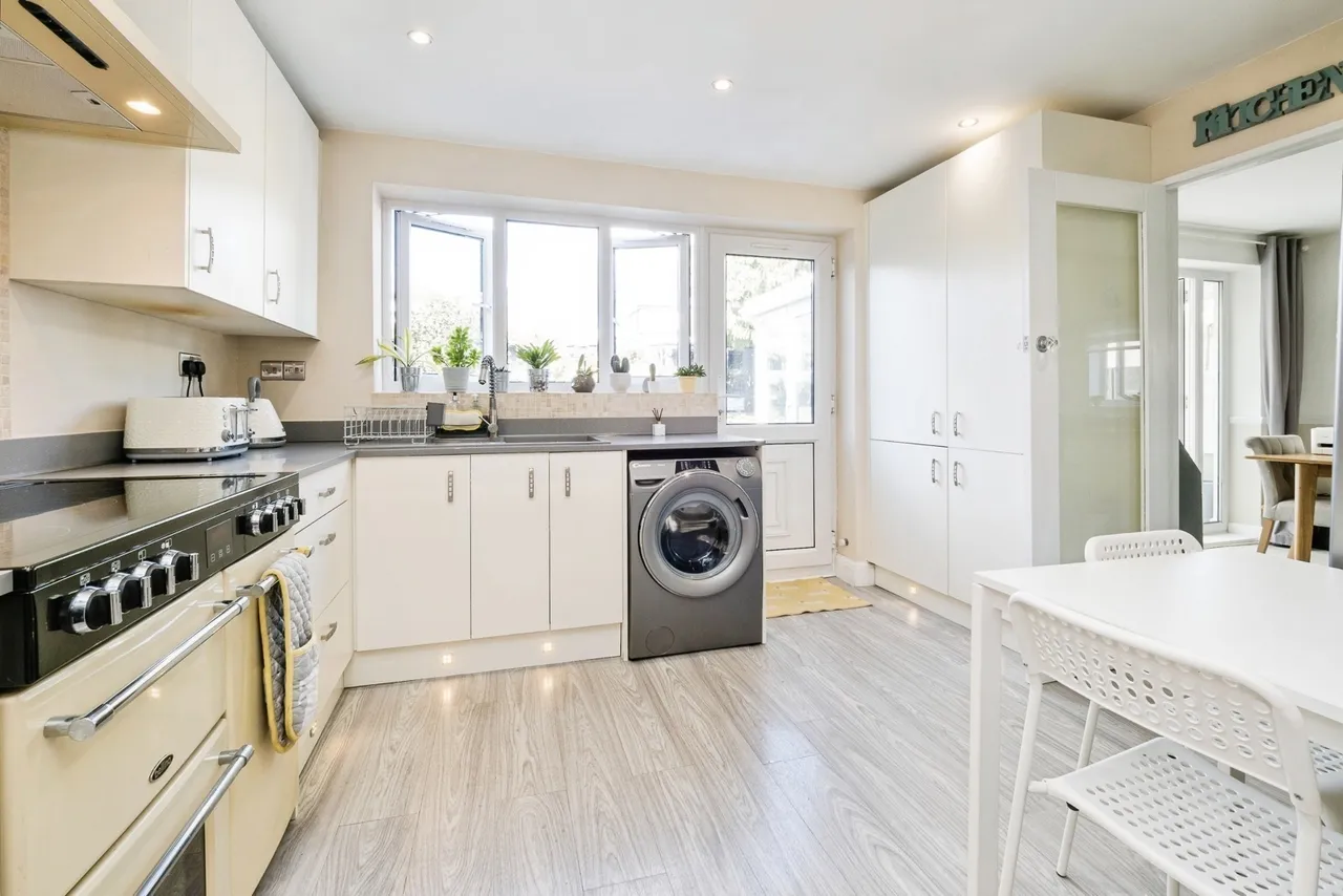 Dorrington Gardens, Hornchurch, RM12, photo 4
