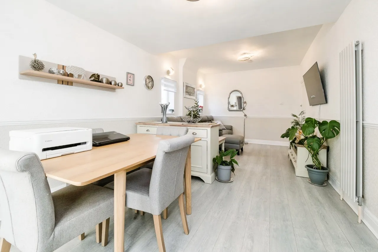 Dorrington Gardens, Hornchurch, RM12, photo 24