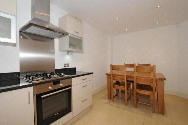Heathlands Place, SL5, photo 5
