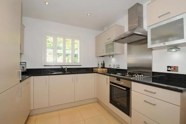 Heathlands Place, SL5, photo 4