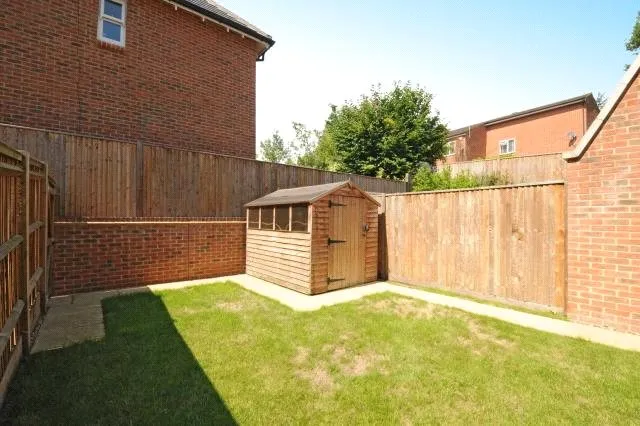 Heathlands Place, SL5, photo 10