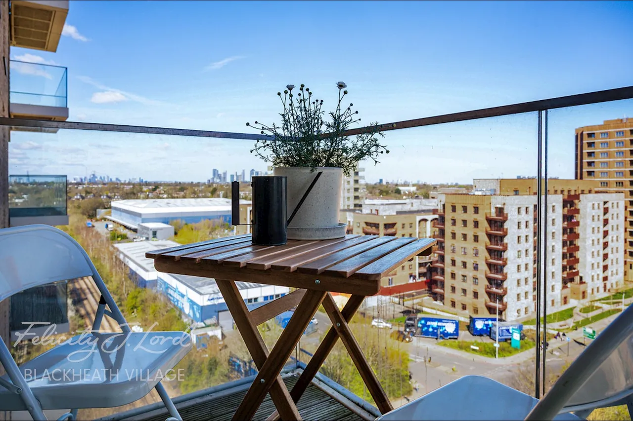 Kidbrooke Park Road, London, SE3, photo 10