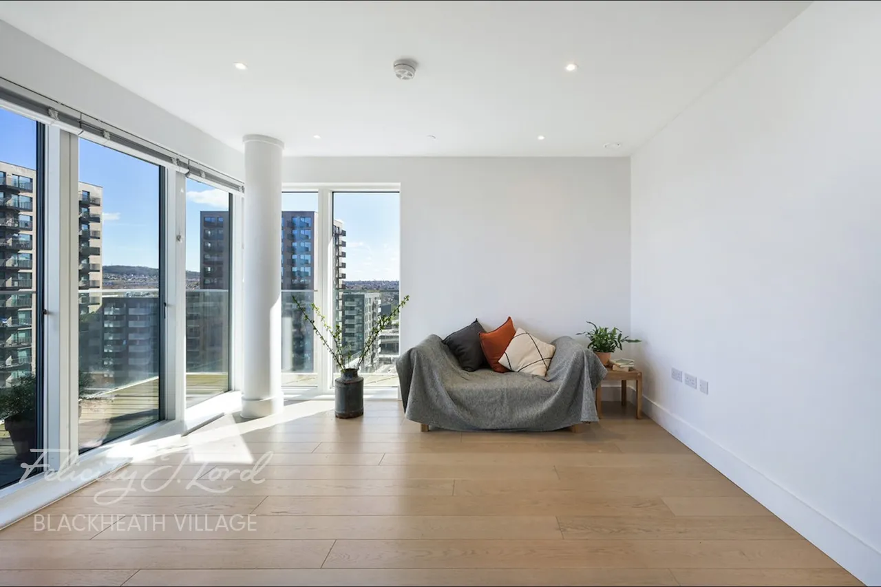 Kidbrooke Park Road, London, SE3, photo 2
