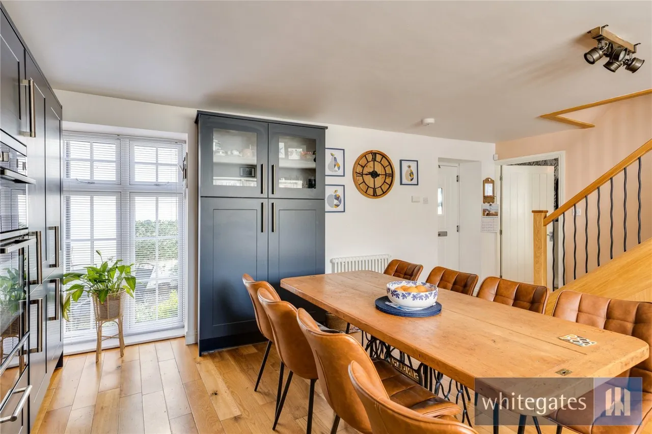 Churchward Court, Woolton, L25, photo 8