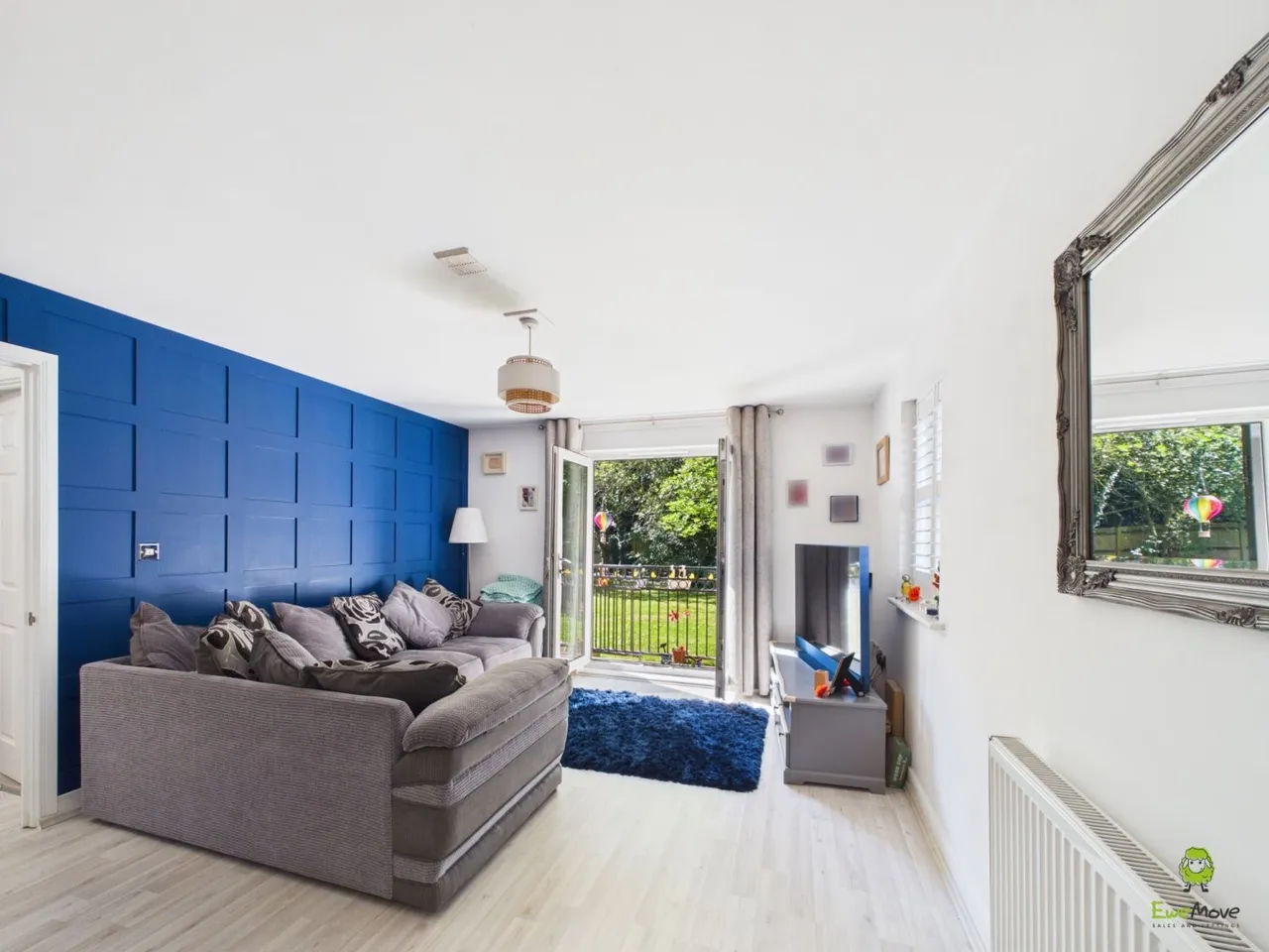 2 bed flat for sale, Empire Walk, Greenhithe, DA9