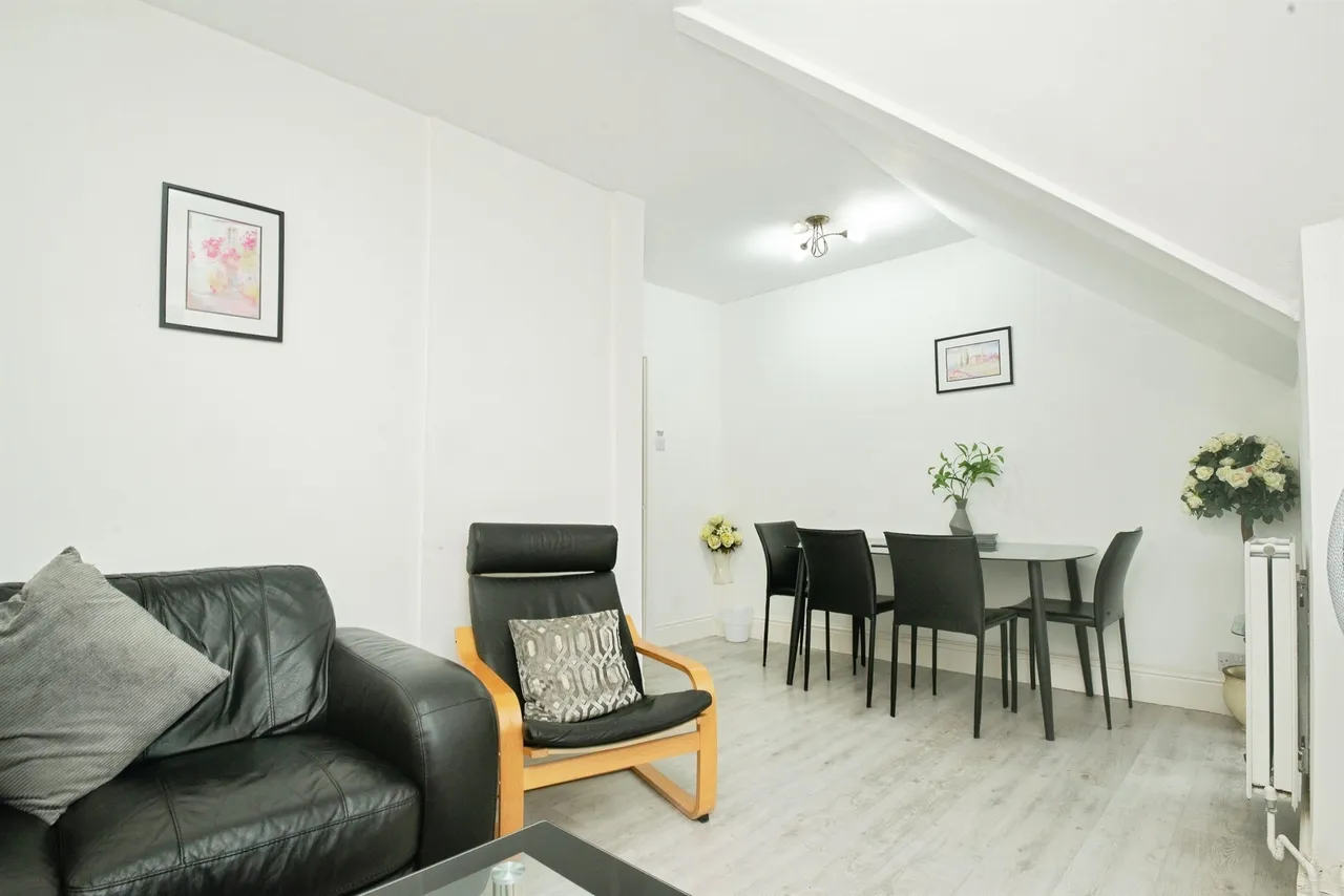 Connaught Road, Roath, CF24, photo 13