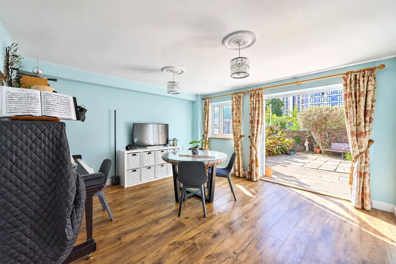 Beardsfield, LONDON, London, E13, photo 2