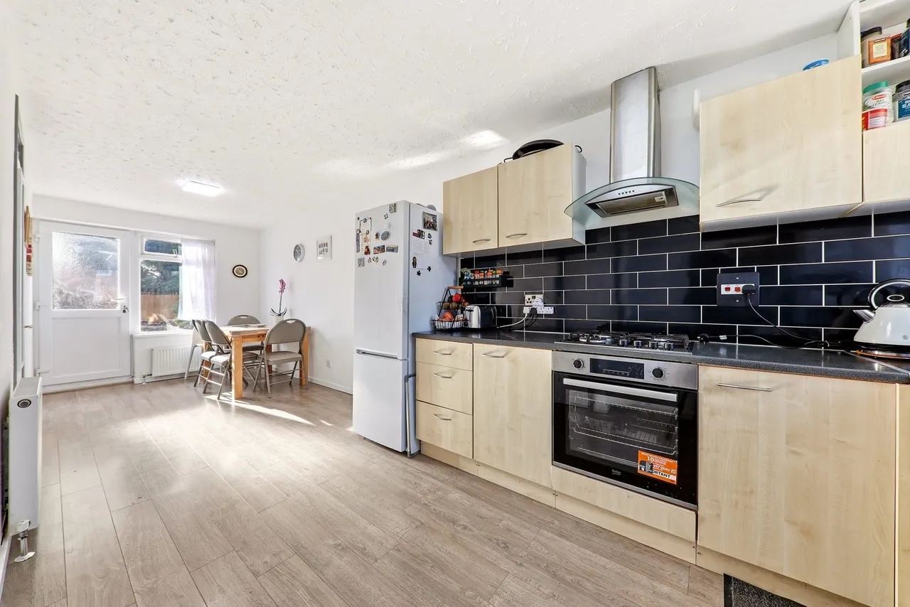 Glencoe Gardens, Kippax, LS25, photo 5
