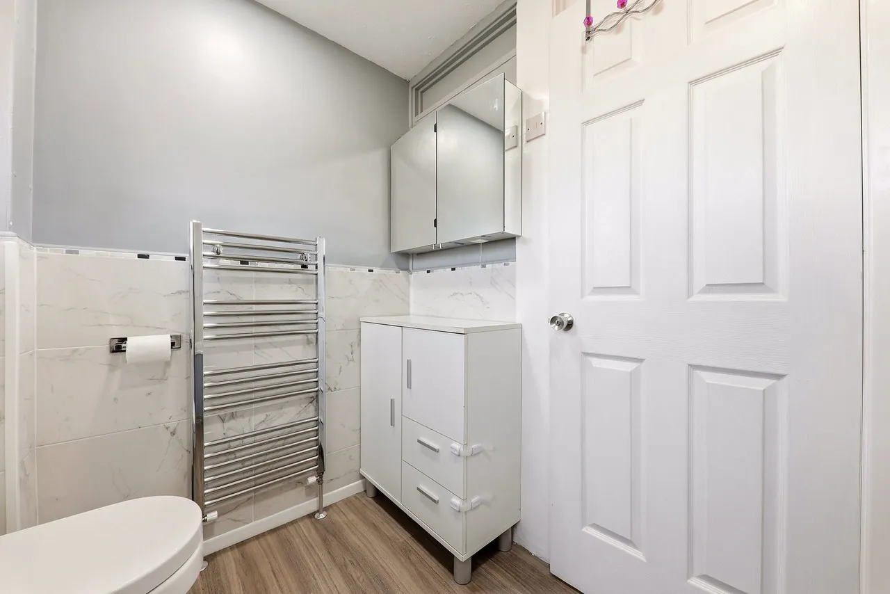 Glencoe Gardens, Kippax, LS25, photo 18