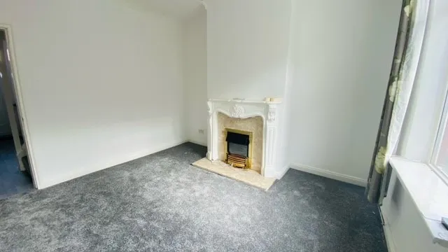 Albert Road, Mexborough, S64, photo 5