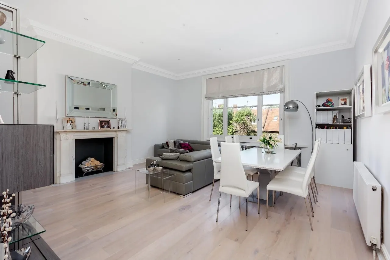 2 bed flat to rent — Belsize Park, London NW3 4DX