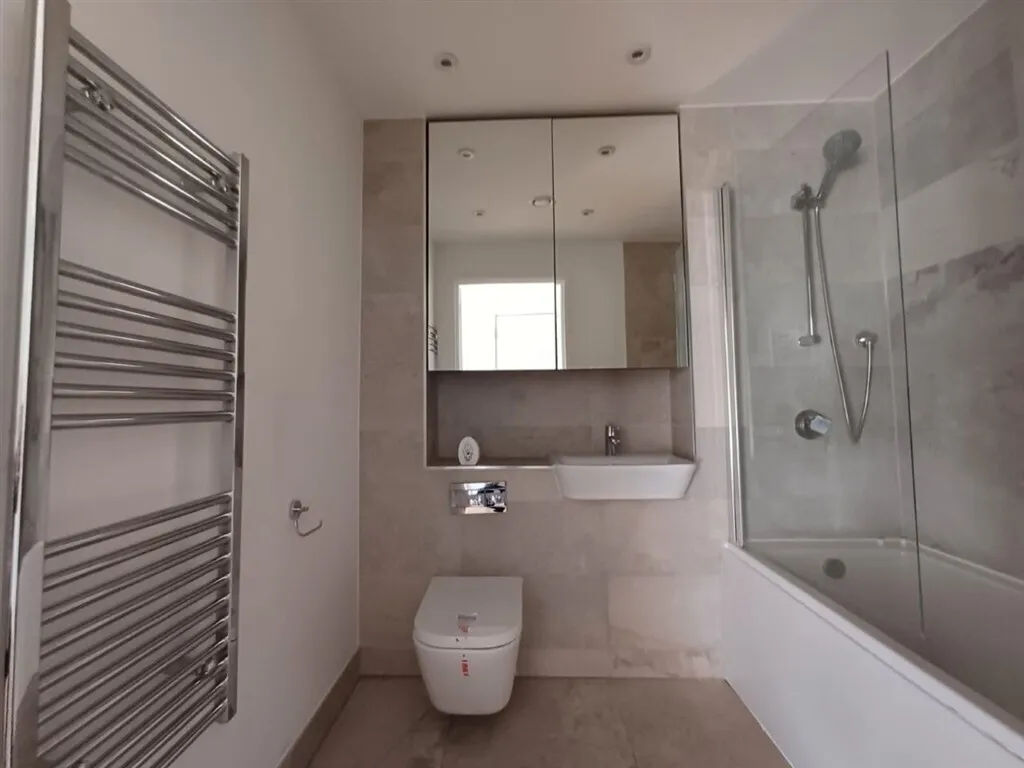 Colonial Drive, London, W4, photo 10