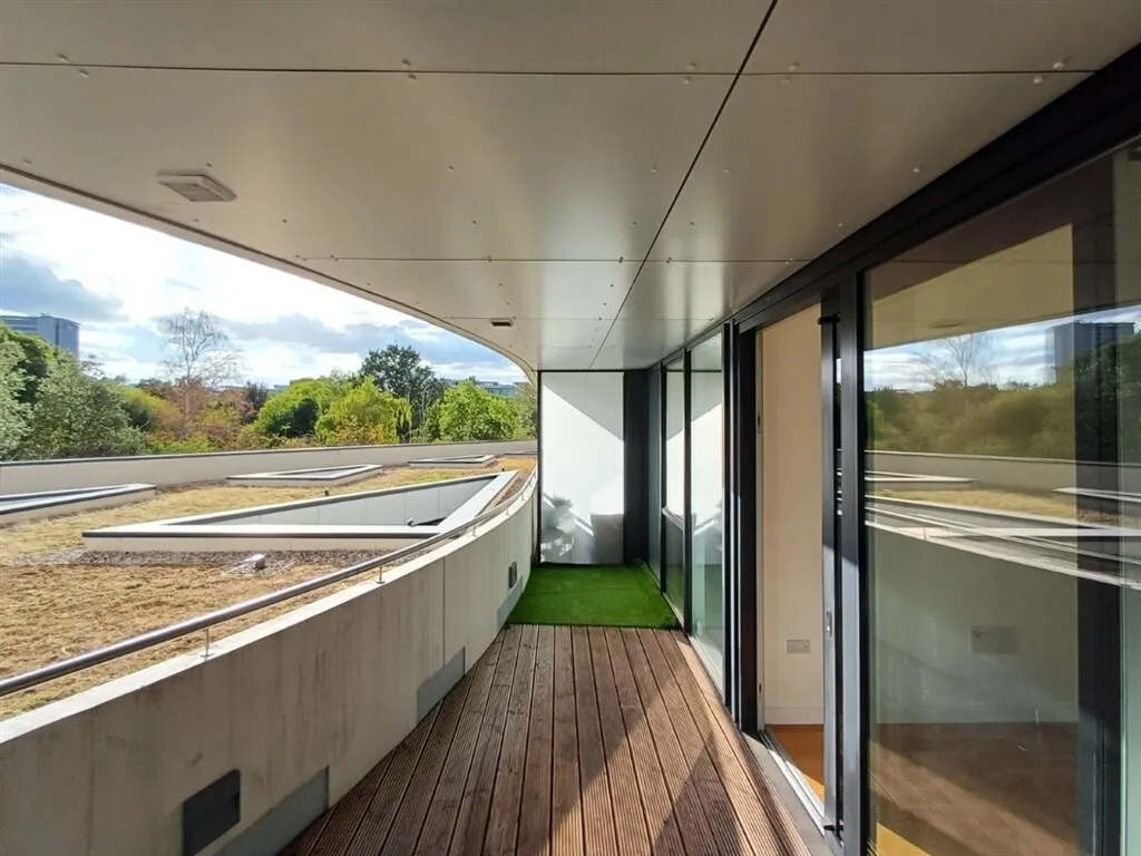 Colonial Drive, London, W4, photo 3