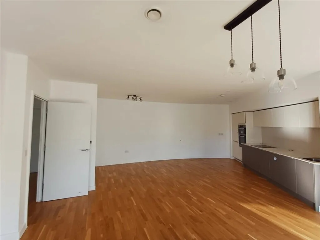 Colonial Drive, London, W4, photo 5