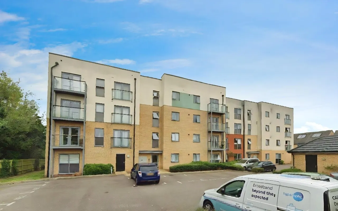 2 bed flat for sale — Noble Court, Drury Lane, Stevenage SG1