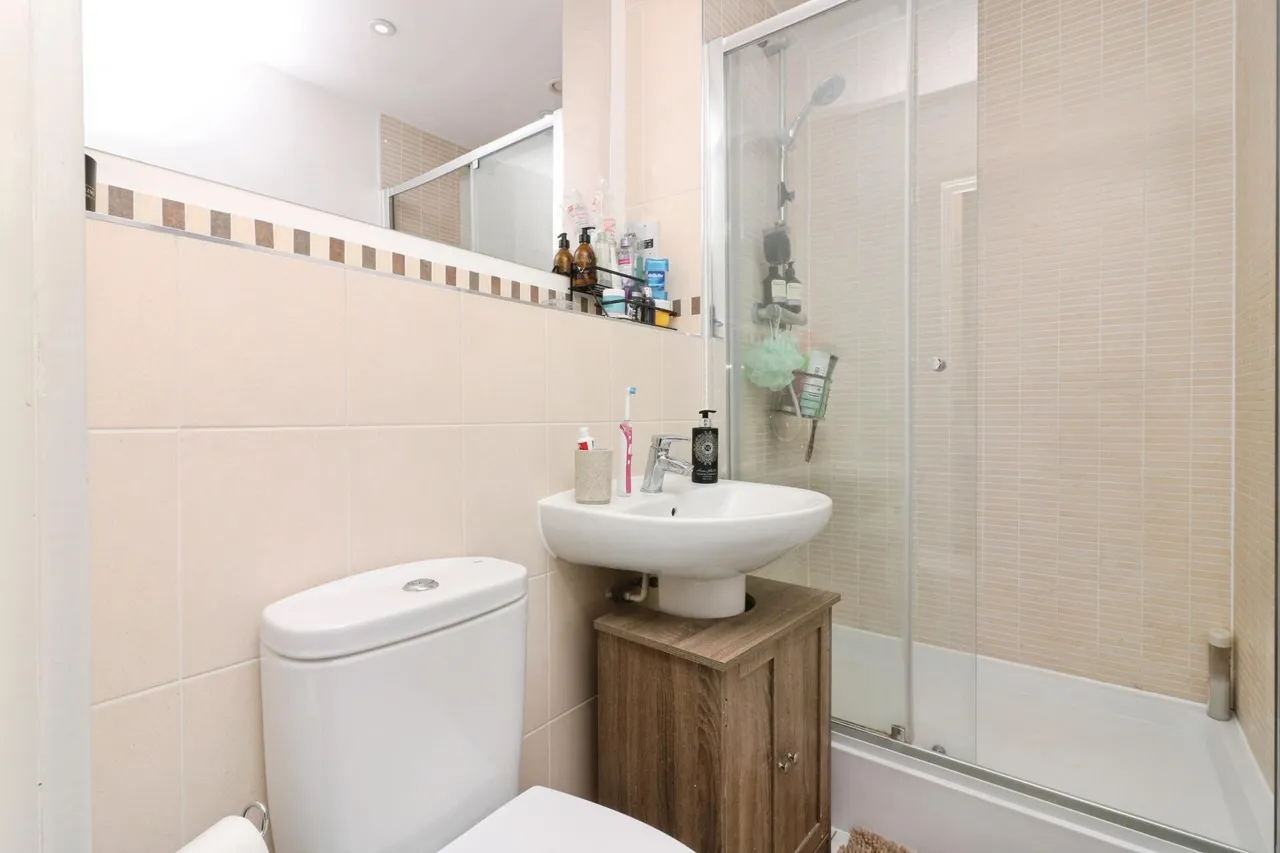 Noble Court, Drury Lane, Stevenage SG1, photo 10