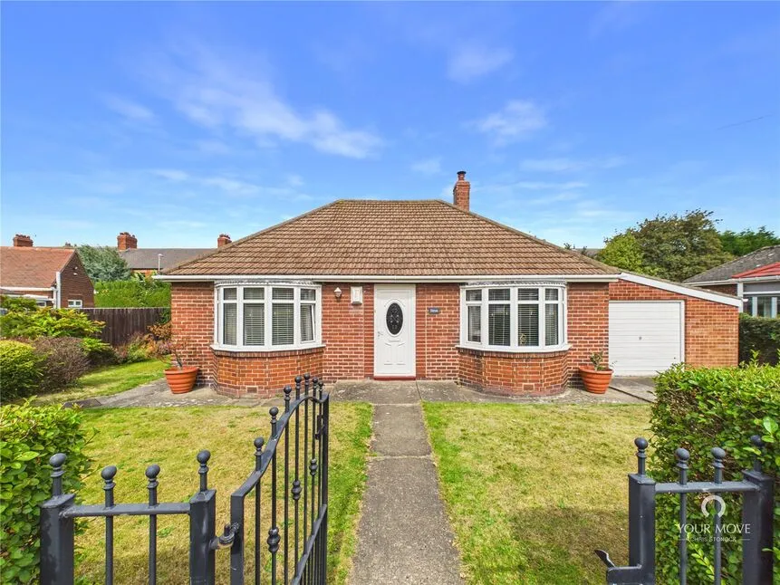 2 bed house for sale — Holburn Crescent, Ryton, Tyne and Wear, NE40